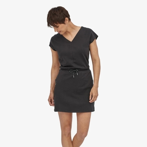 Patagonia Dresses & Skirts - Patagonia Women's Organic Cotton Roaming Dress sz XS black